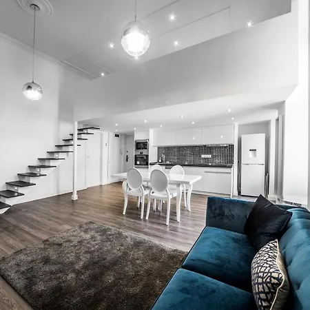 Kiraly 28-1 Entire Aircon Center Apartment *