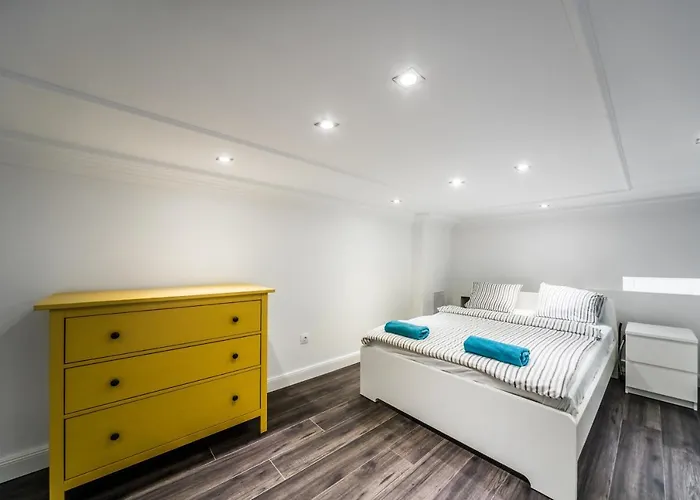 Central Elegance Aircon Apartment Lejlighed Budapest